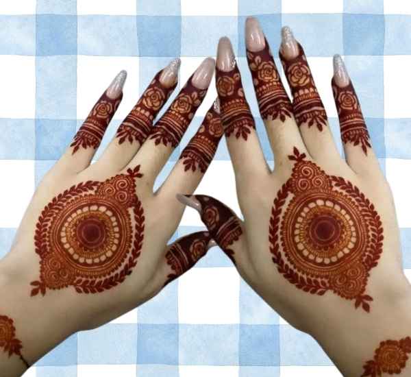 Beautiful Simple Gol Tikki mehndi design for both front and back hand