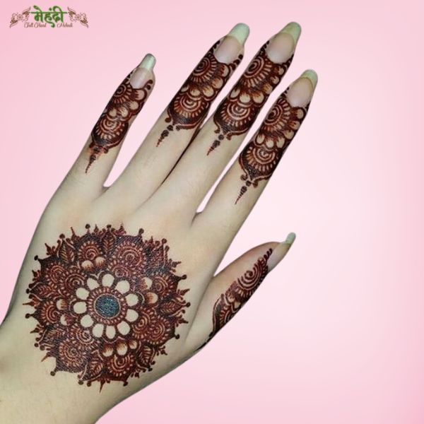 Beautiful Simple Gol Tikki mehndi design for both front and back hand