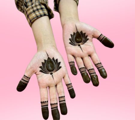 Beautiful Simple Gol Tikki mehndi design for both front and back hand