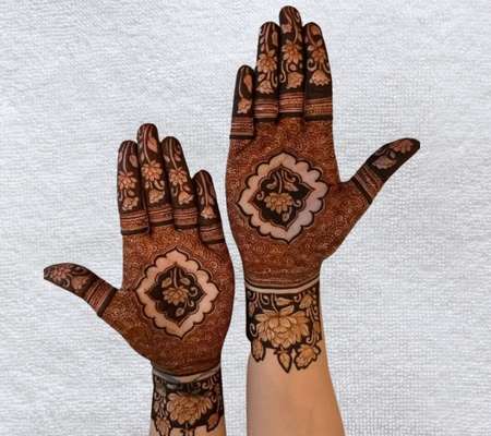 Royal Front Hand Mehndi Design