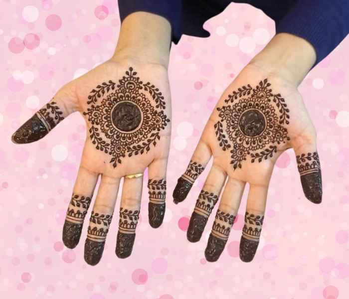 Beautiful Simple Gol Tikki mehndi design for both front and back hand