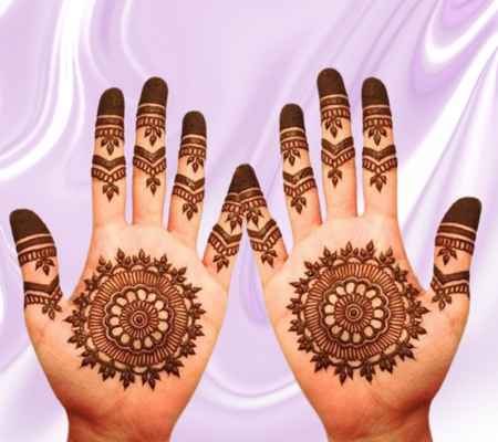 Beautiful Simple Gol Tikki mehndi design for both front and back hand