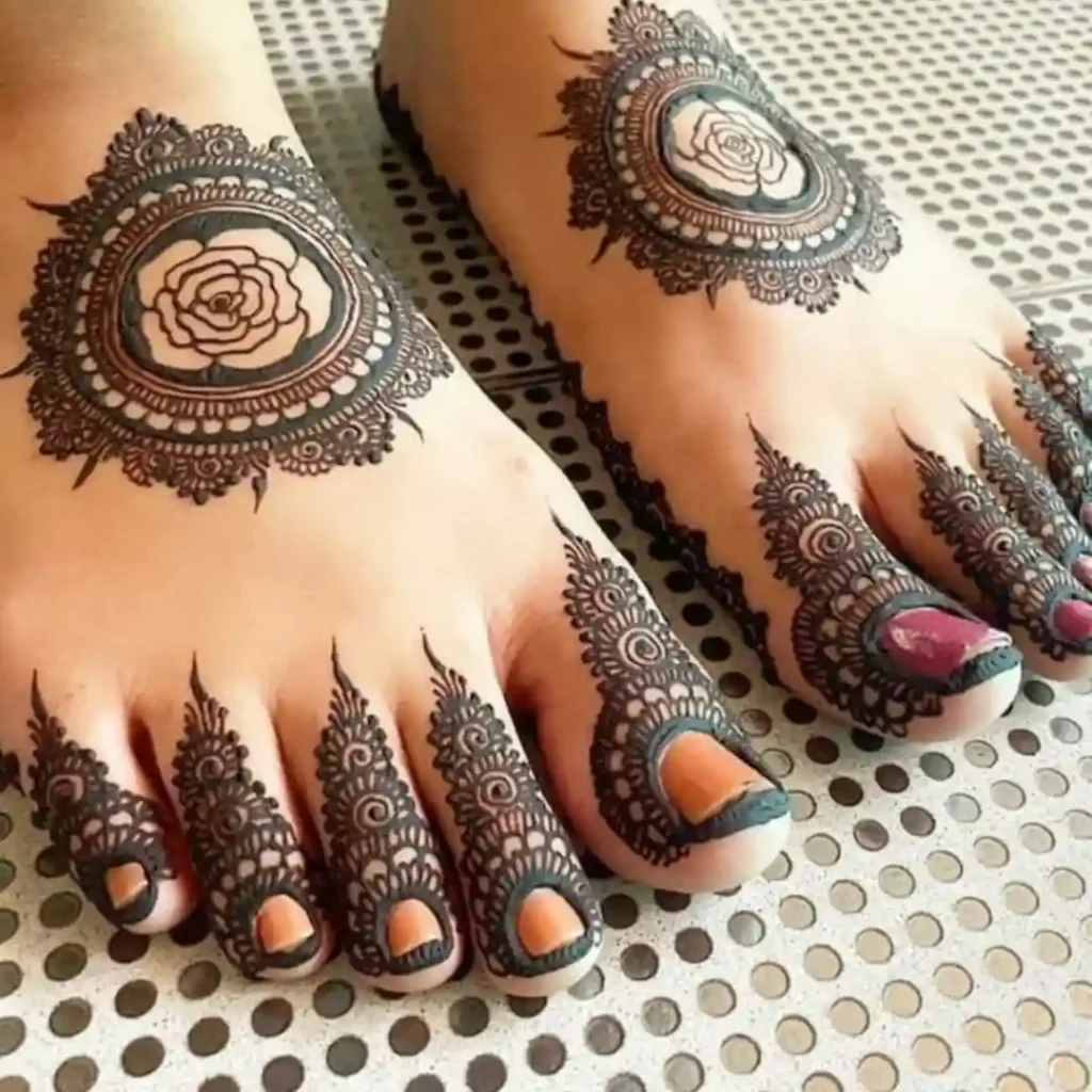 Pair Ki Mehndi Design Simple